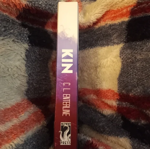 Kin Book - Picture 3 of 7